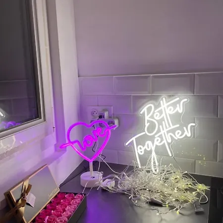 Netflix And Cosy Romantic * Paryż